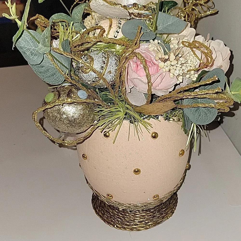 PIER1 EASTER IVORY CAPIZ FLORAL BUTTERFLY EGG GLAMOUR BUNNY CENTERPIECE PIER One